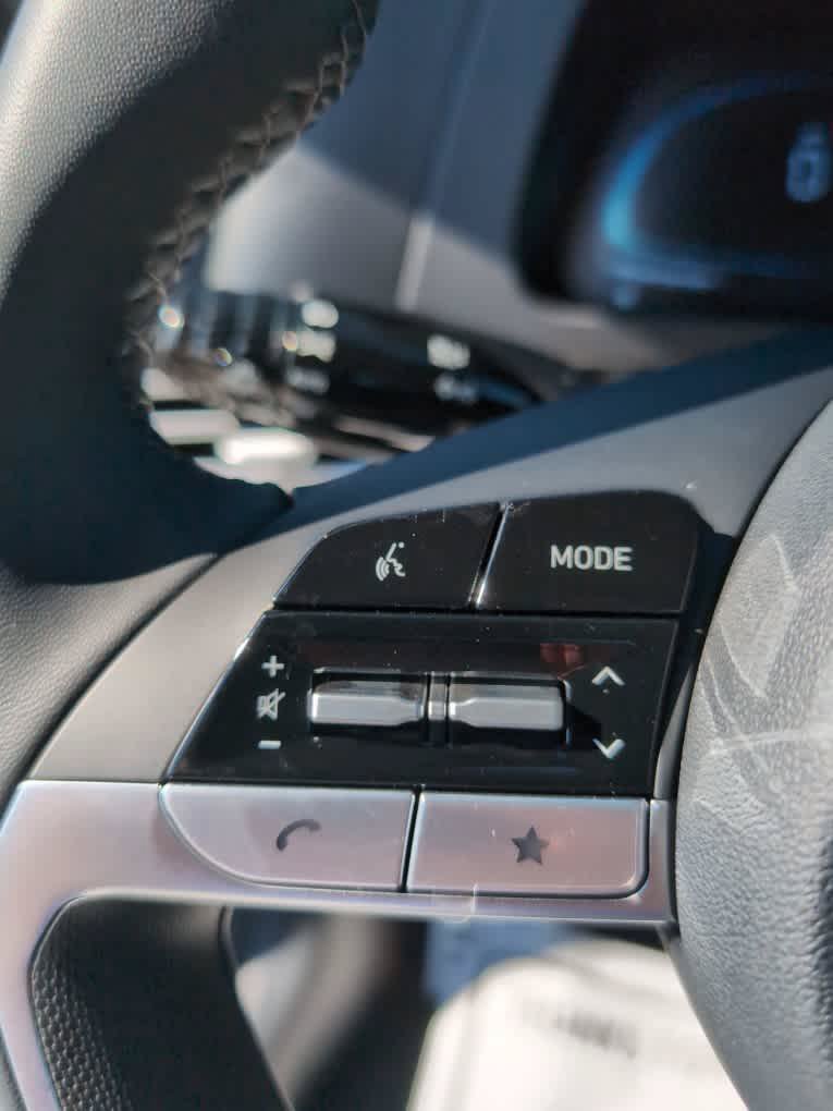 New 2026 Hyundai Elantra SEL Sport FWD image 27