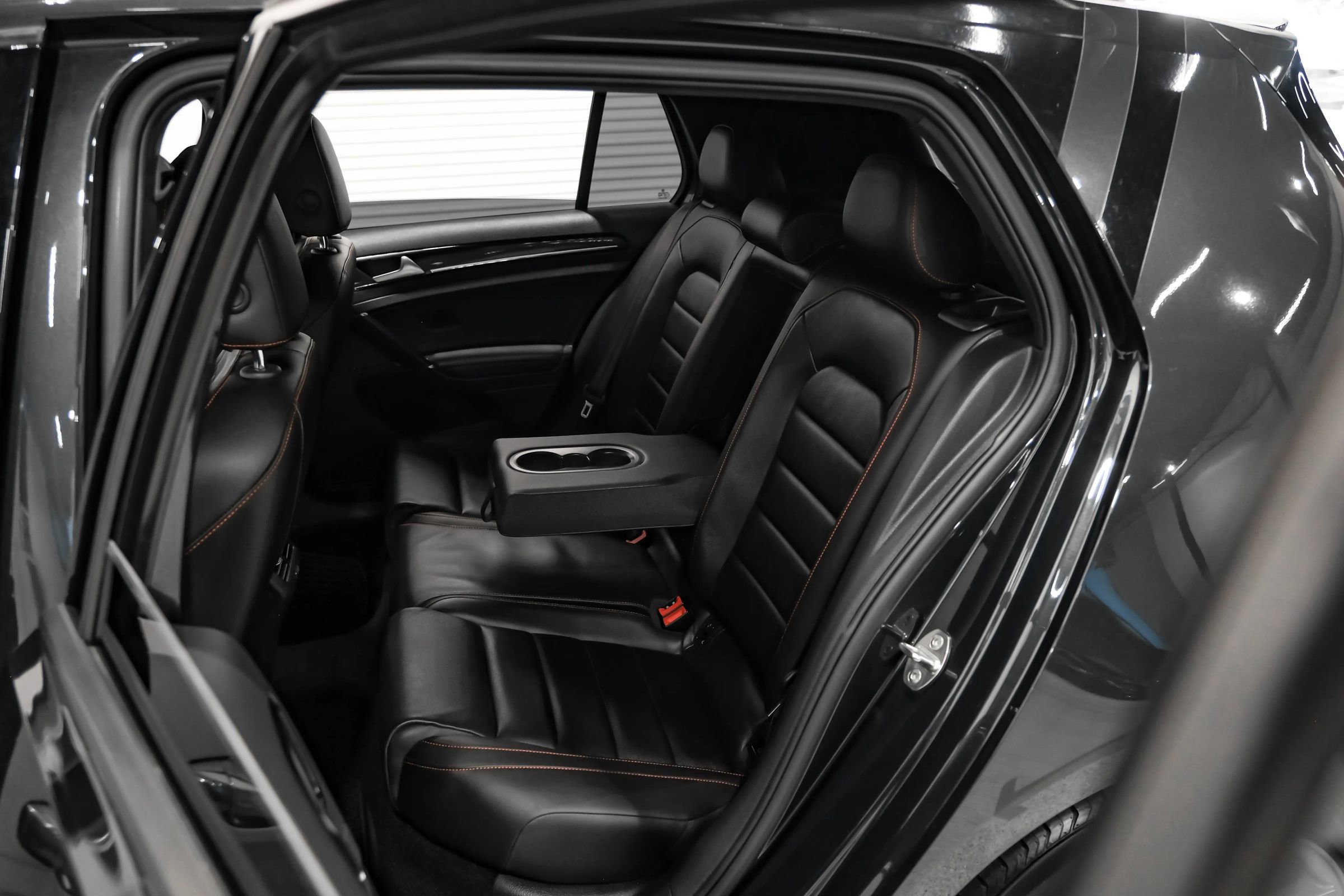 Used 2017 Volkswagen GTI Autobahn FWD image 37