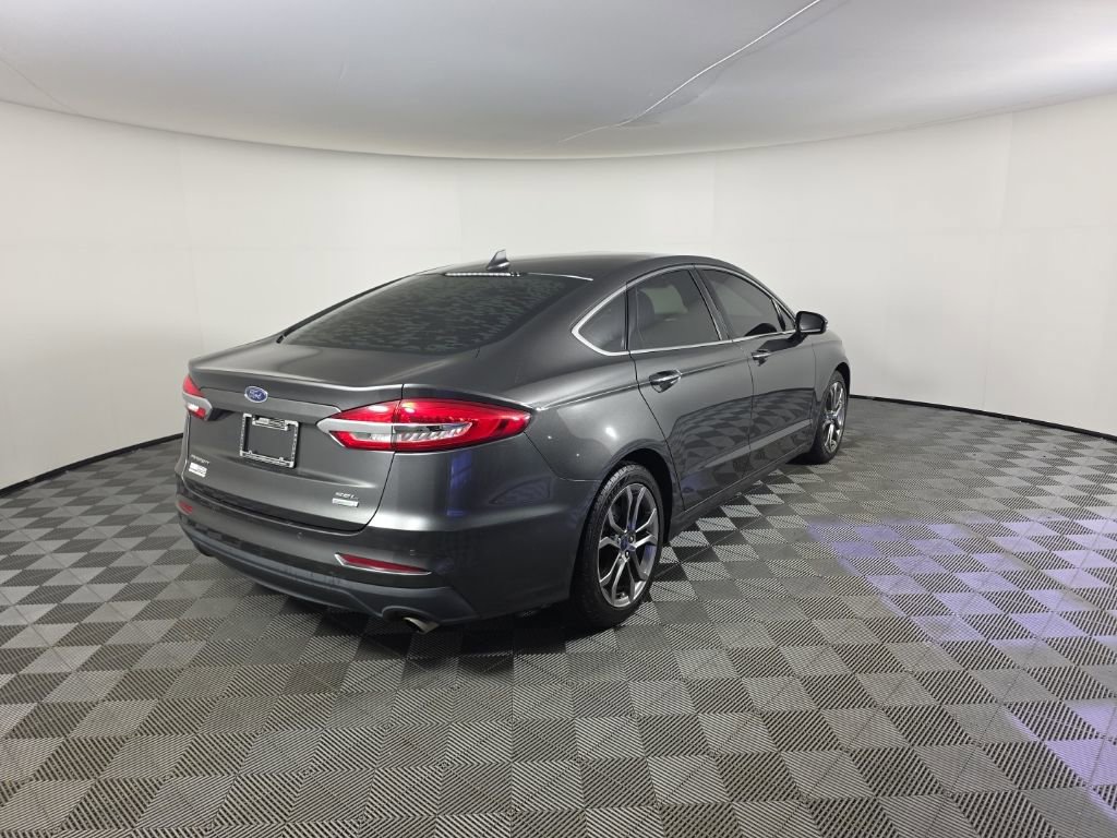 Used 2019 Ford Fusion SEL image 5