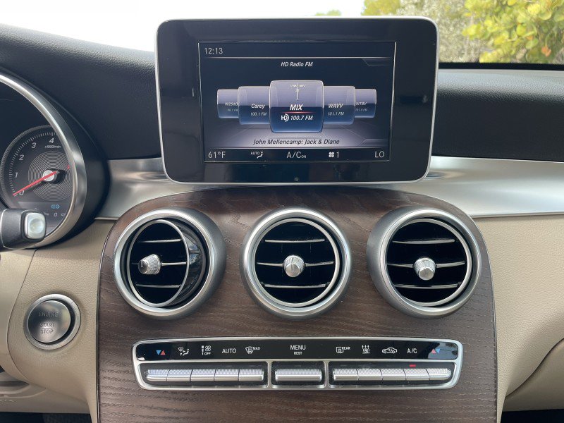 Used 2019 Mercedes-Benz GLC 350e 4MATIC w/ Premium Package image 17