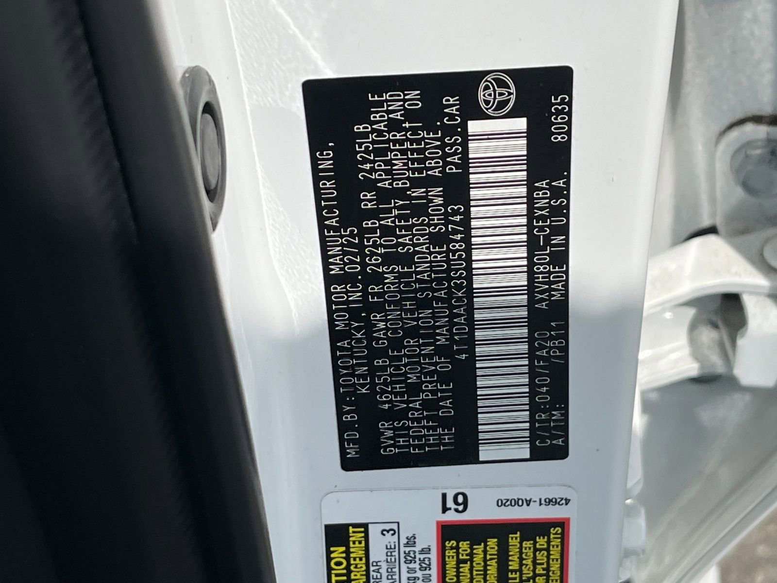 Used 2025 Toyota Camry LE image 28