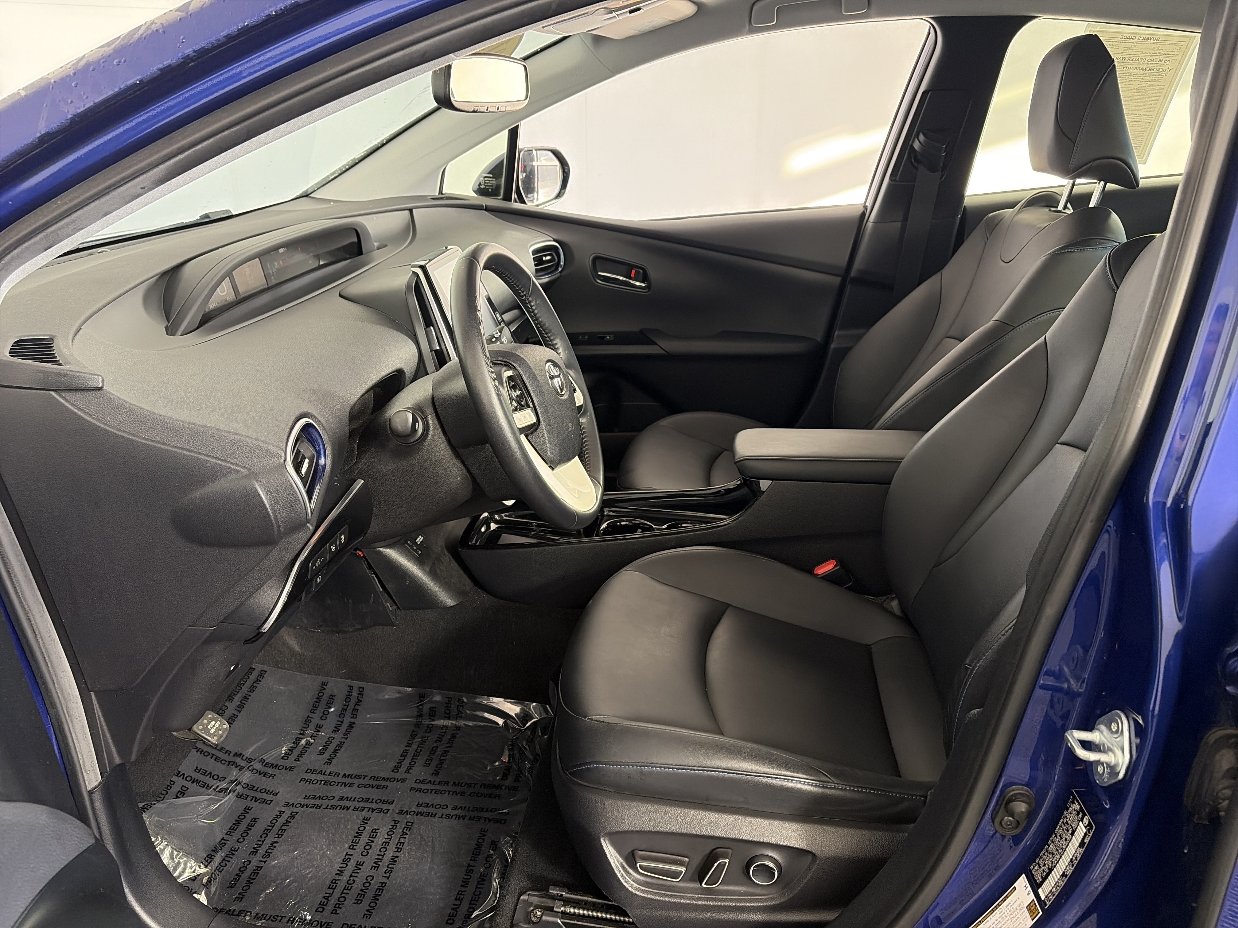 Used 2018 Toyota Prius Four Touring FWD image 6