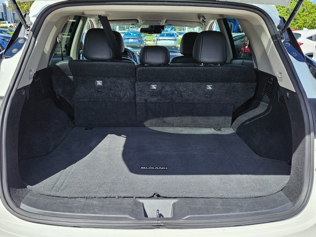 Used 2023 Nissan Murano SV image 12