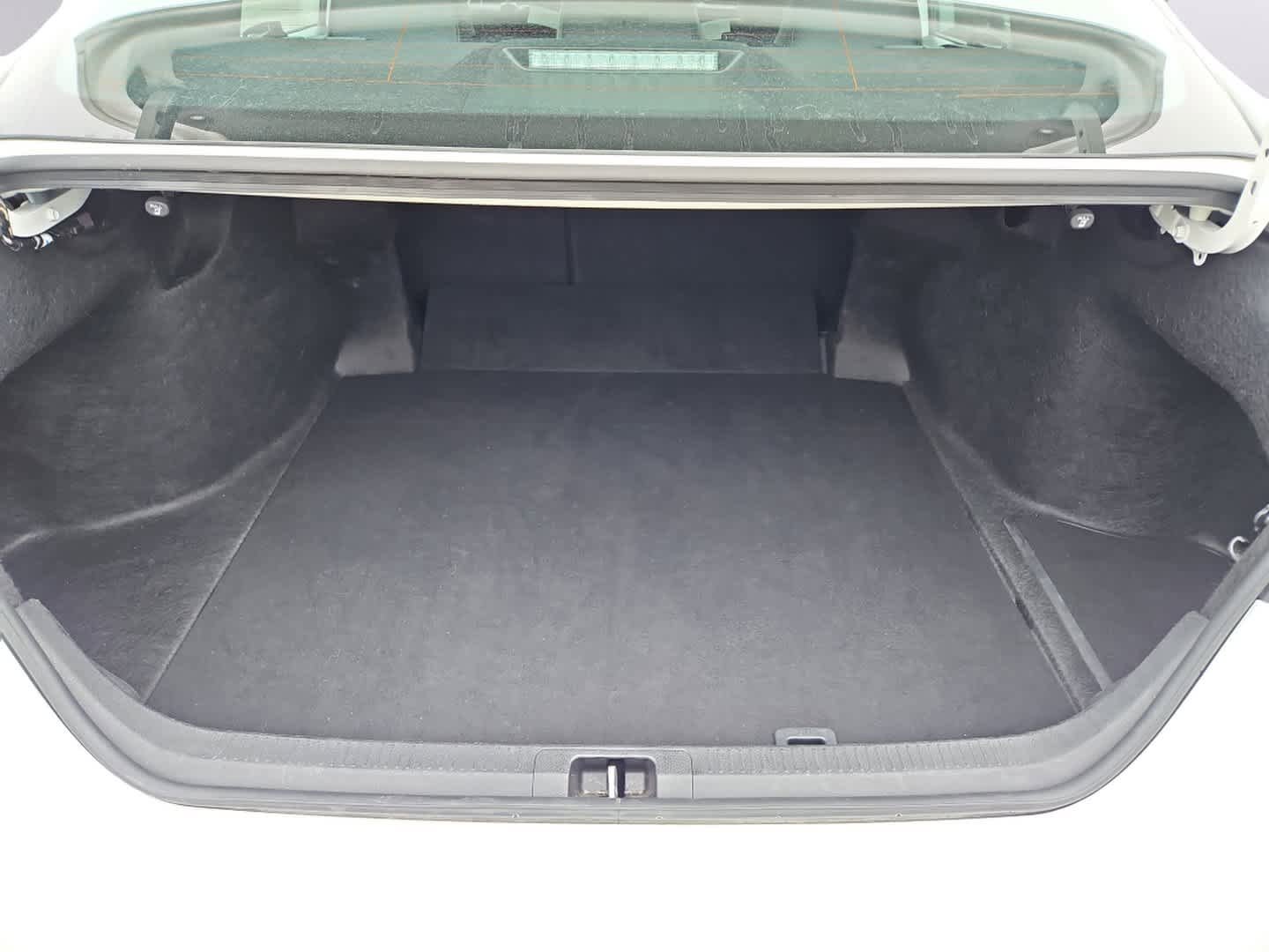 Used 2025 Toyota Camry SE FWD image 32