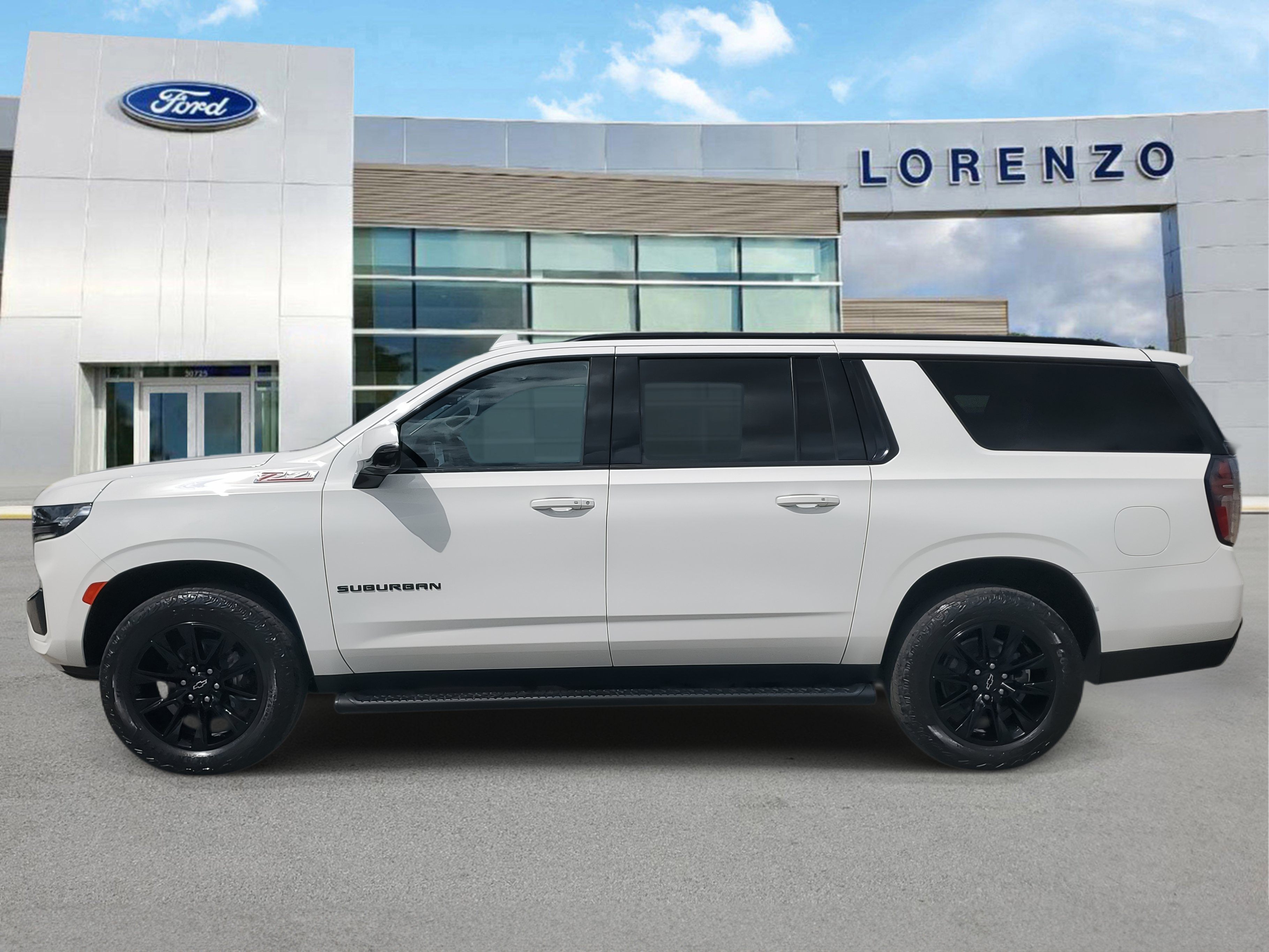 Used 2023 Chevrolet Suburban Z71 w/ Luxury Package AWD/4WD image 7
