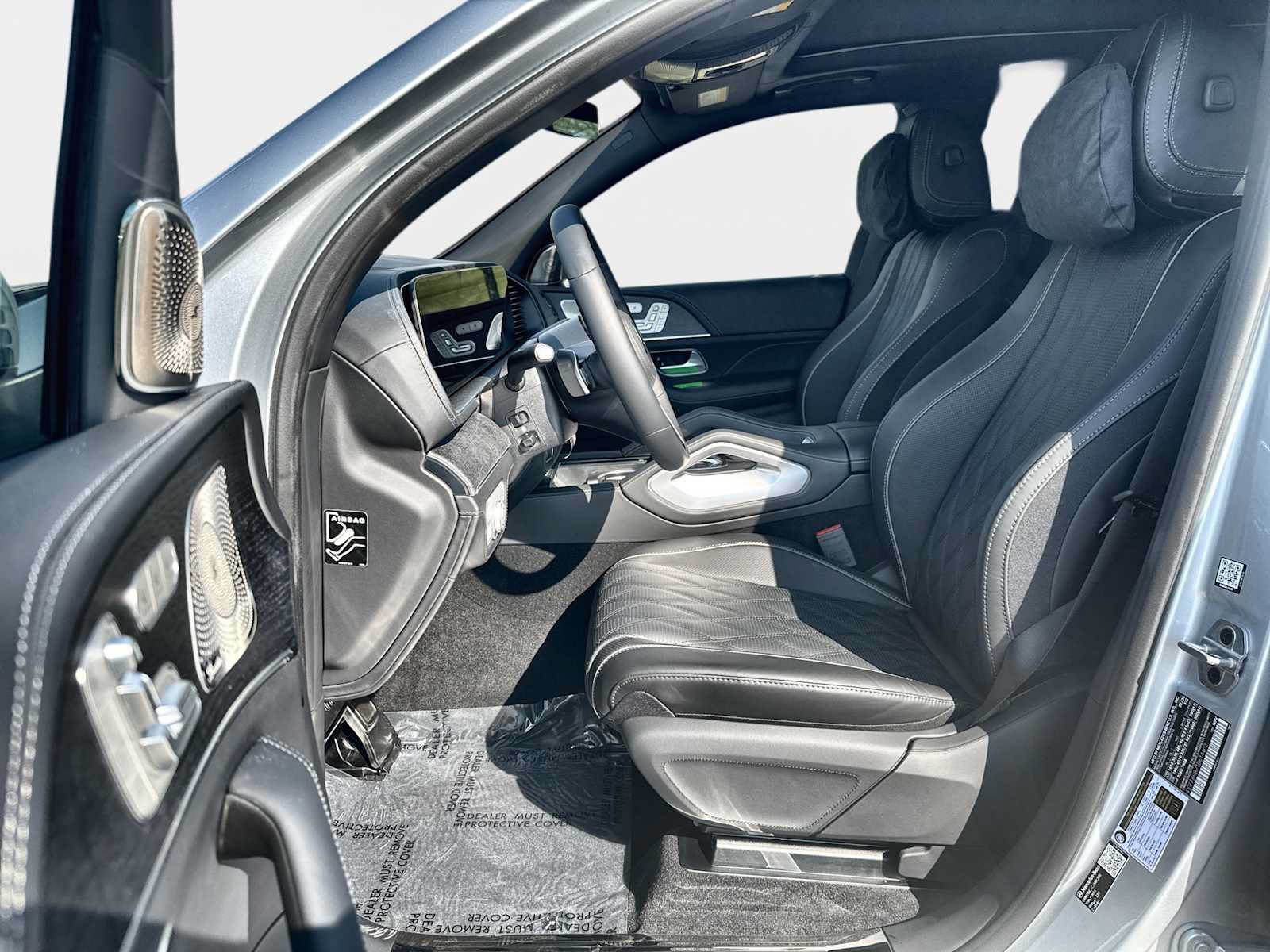 New 2026 Mercedes-Benz Maybach GLS 600 4MATIC image 2