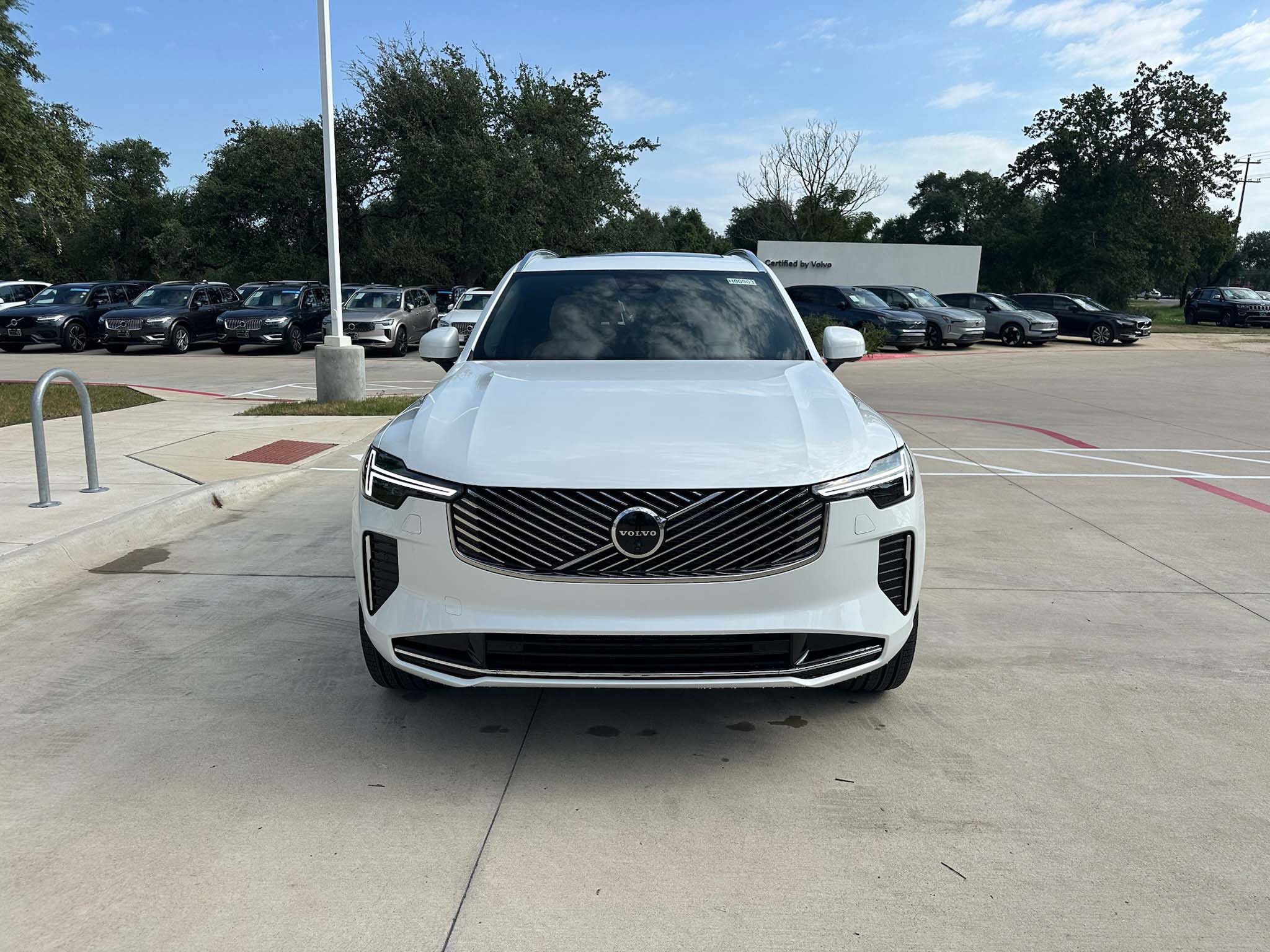 Used 2026 Volvo XC90 B6 Plus w/ Protection Package AWD/4WD image 6