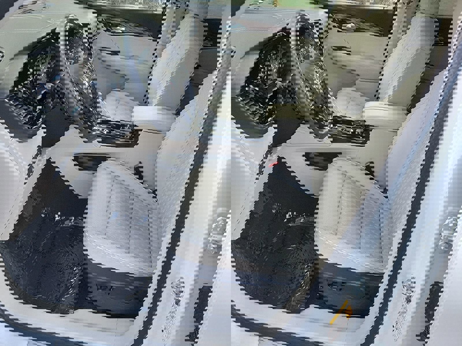 Certified 2023 Buick Envision Avenir image 11