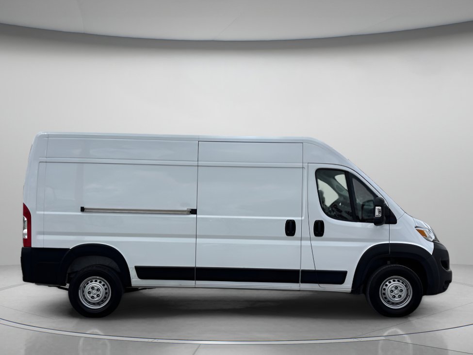Used 2025 RAM ProMaster 2500 w/ Convenience Group FWD image 2
