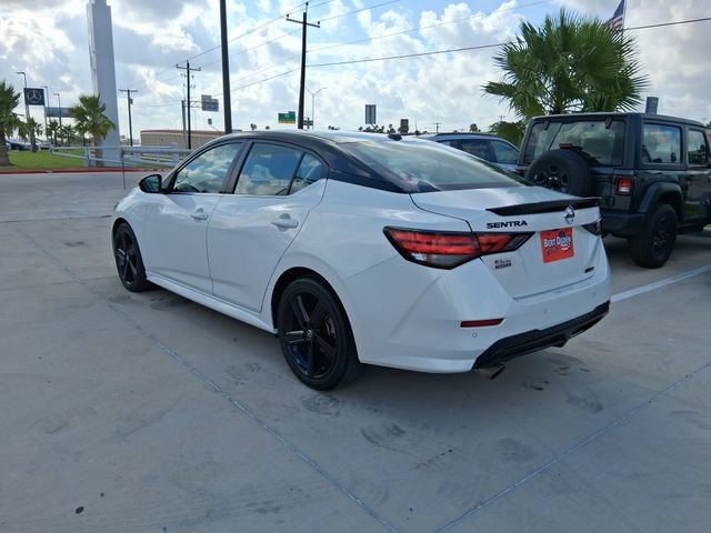 Used 2023 Nissan Sentra SR w/ Midnight Edition Package FWD image 5
