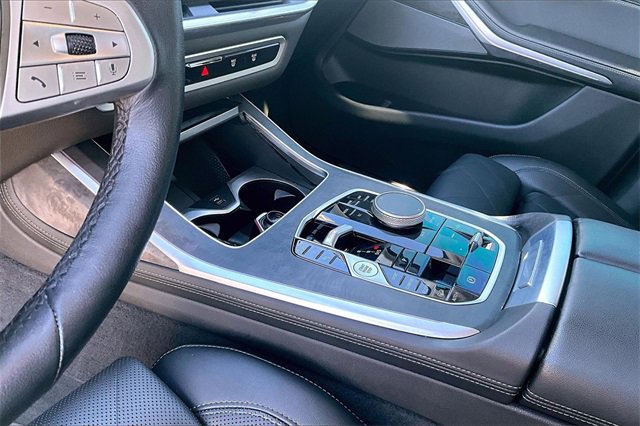 Used 2023 BMW X7 xDrive40i w/ Premium Package image 14