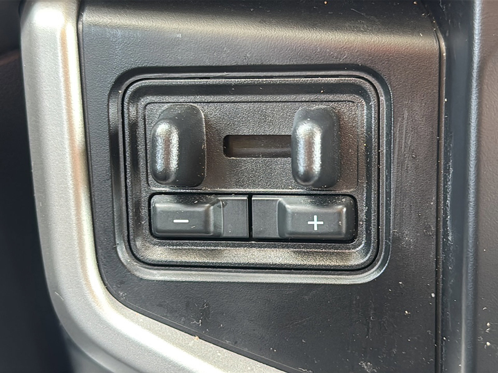 Used 2023 Ford Expedition XLT image 37