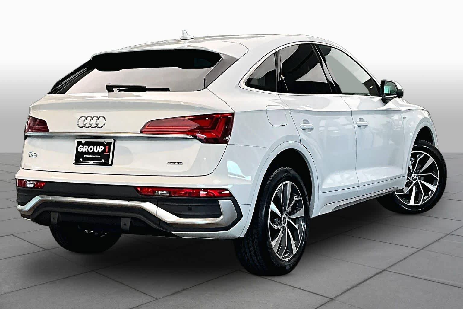 Used 2023 Audi Q5 2.0T Premium Plus w/ Premium Plus Package AWD/4WD image 12