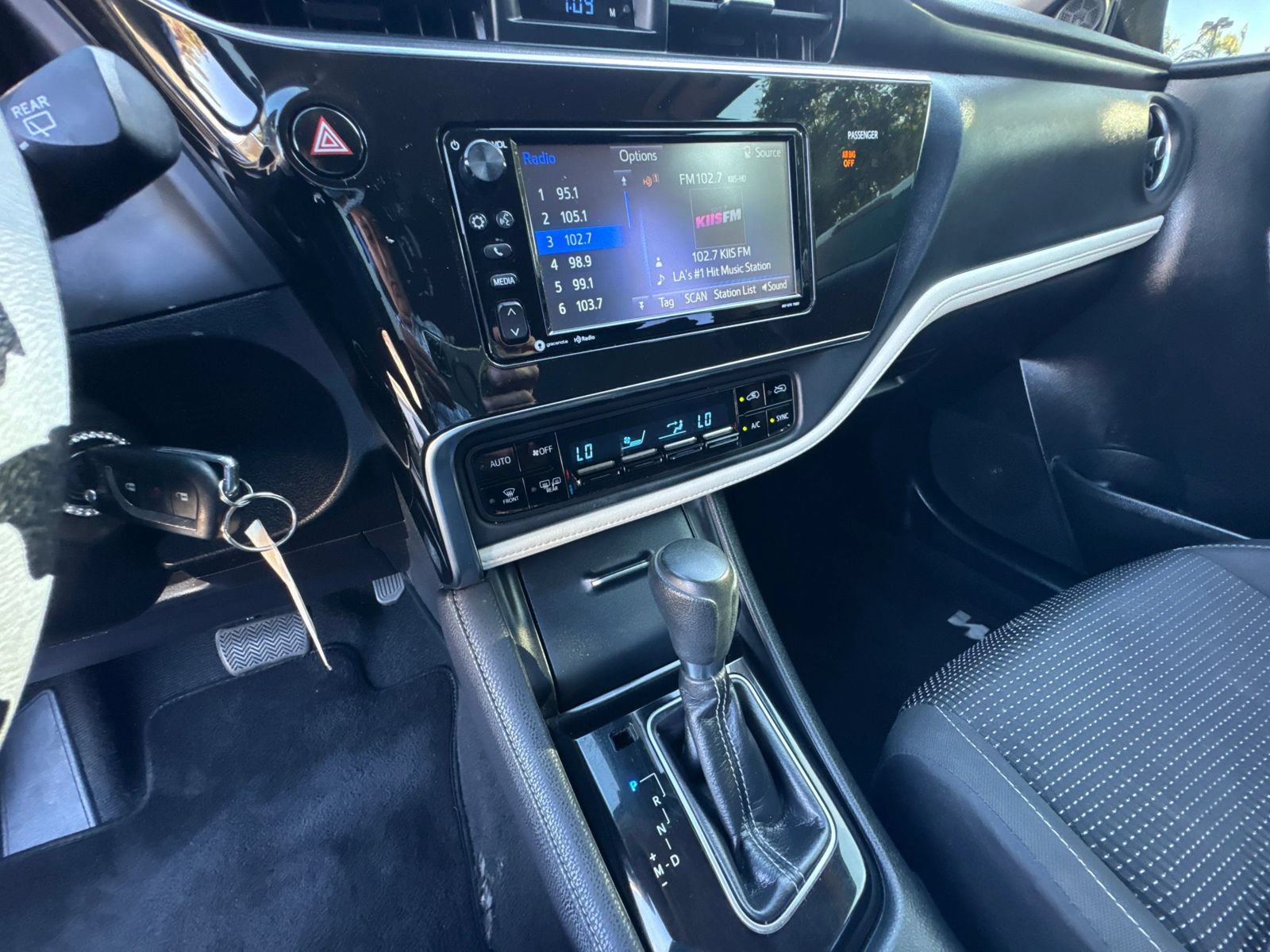 Used 2017 Toyota Corolla iM w/ Carpet Mat Package FWD image 30