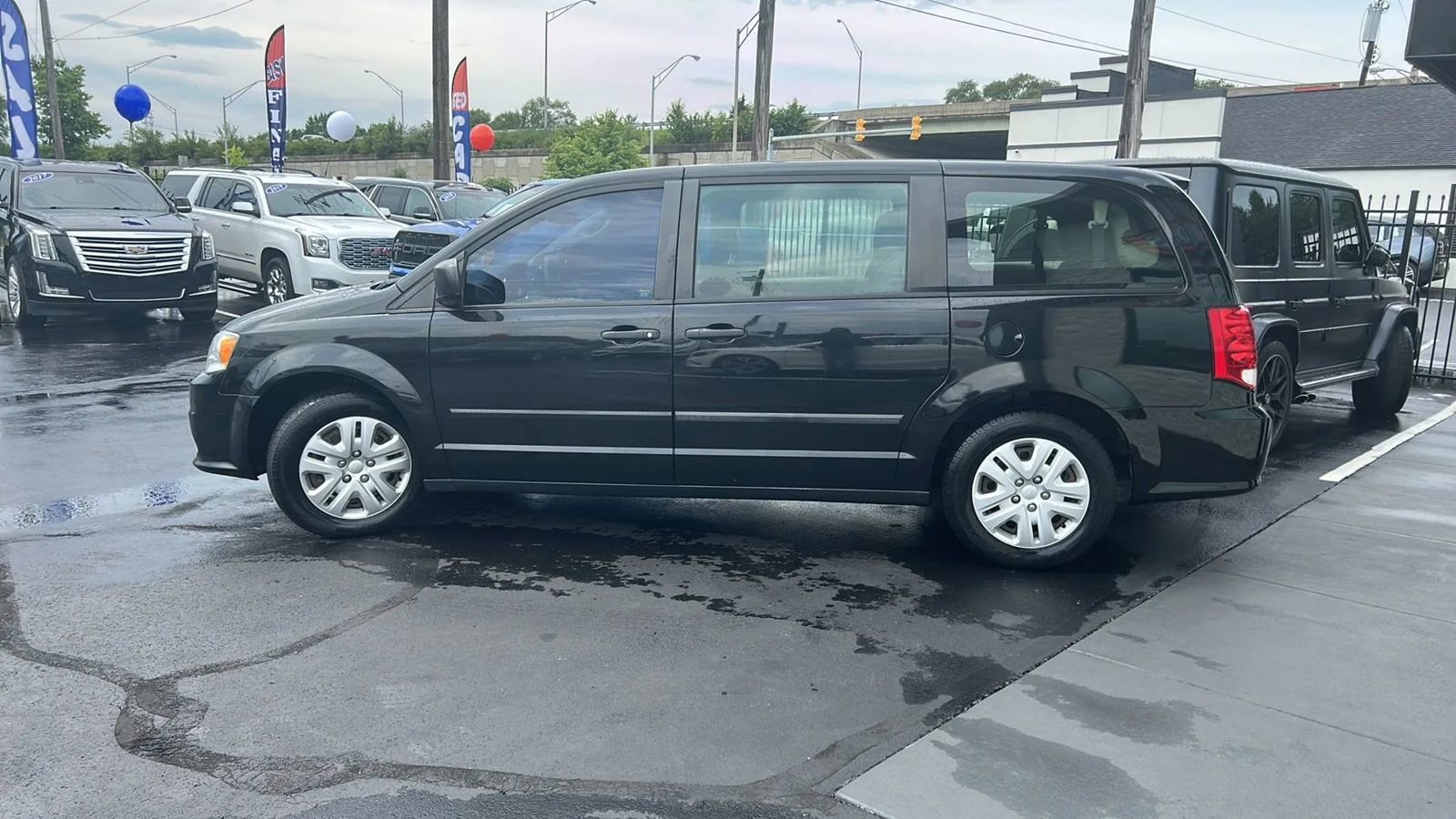 Used 2014 Dodge Grand Caravan American Value Package FWD image 6