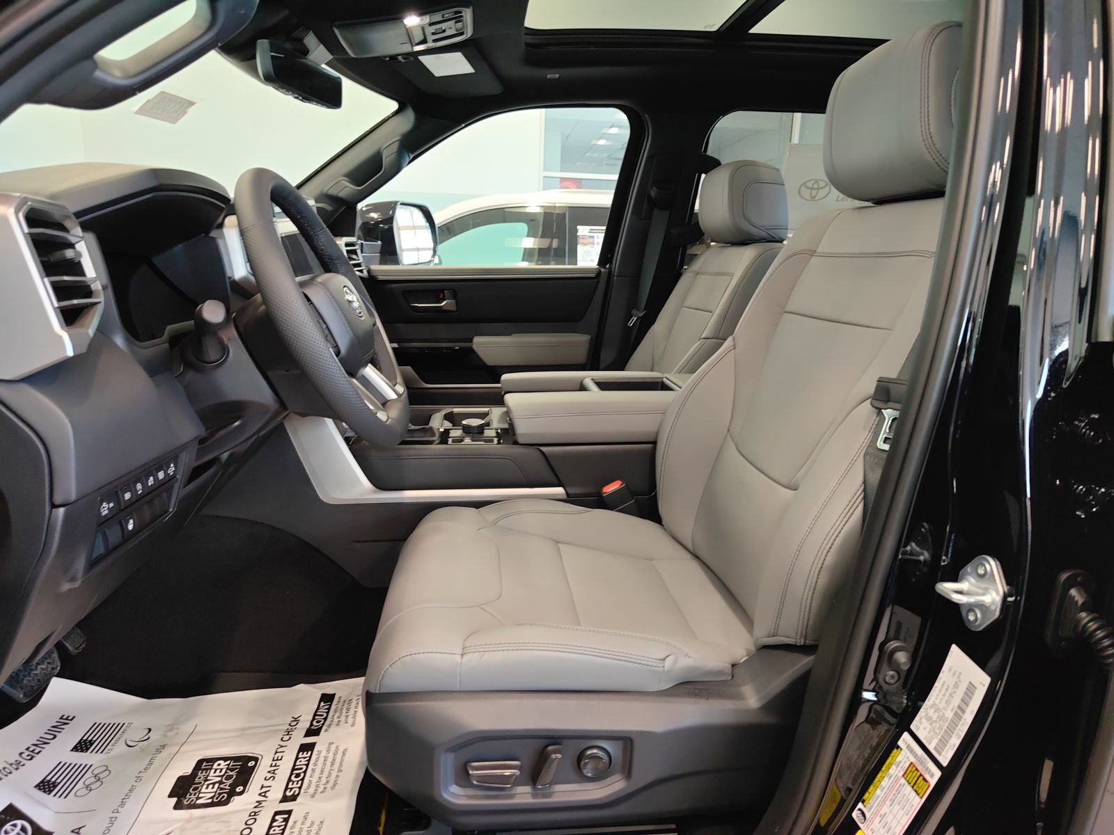 New 2026 Toyota Tundra Limited image 8