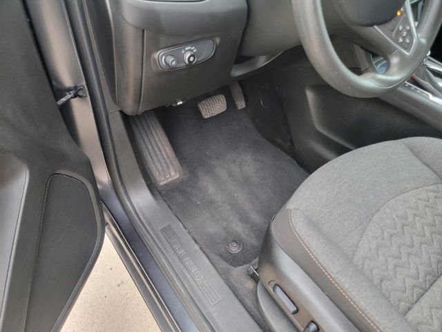 Used 2022 Chevrolet Equinox LT FWD image 14