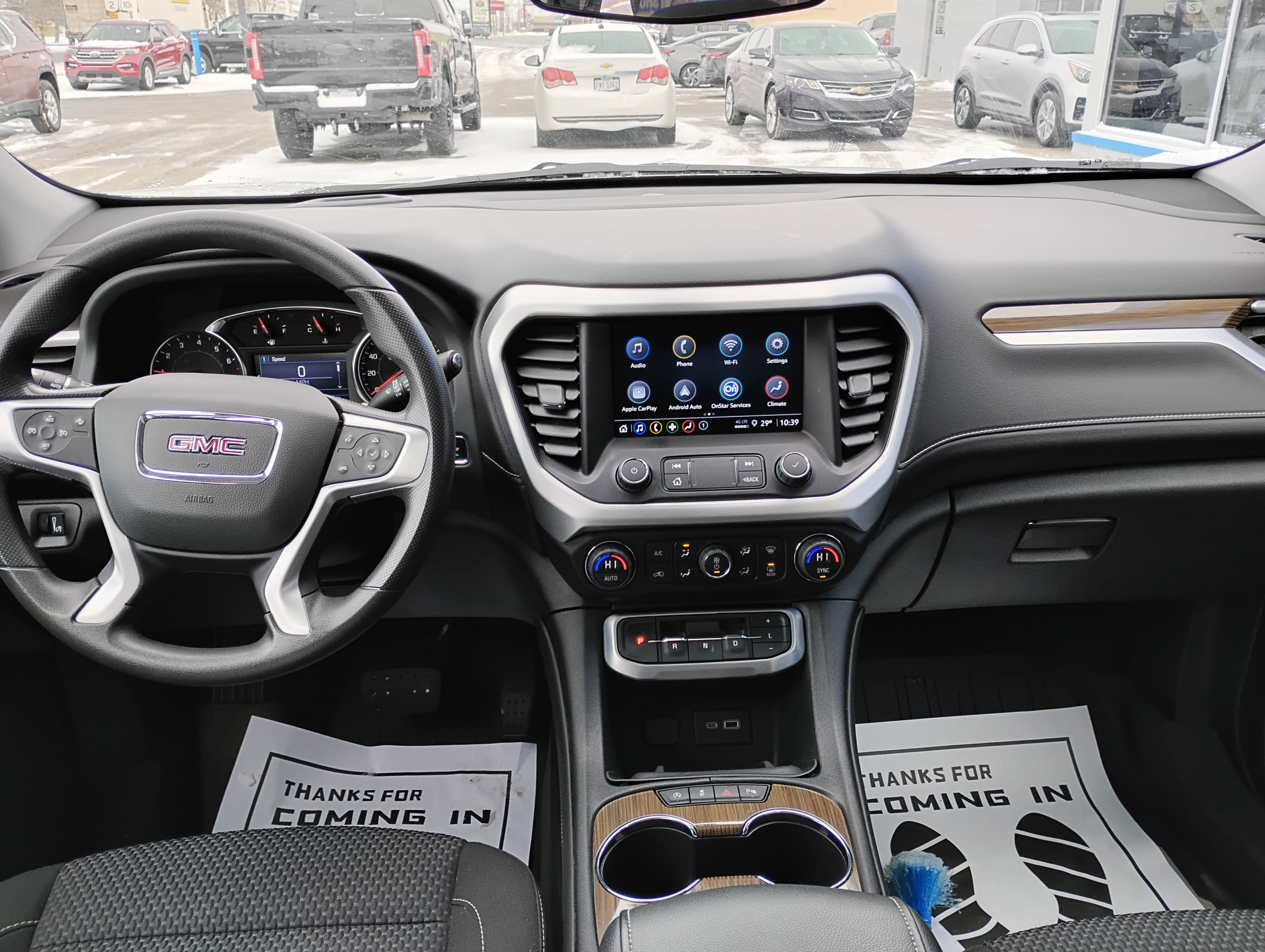 Used 2022 GMC Acadia SLE w/ Driver Convenience Package image 5