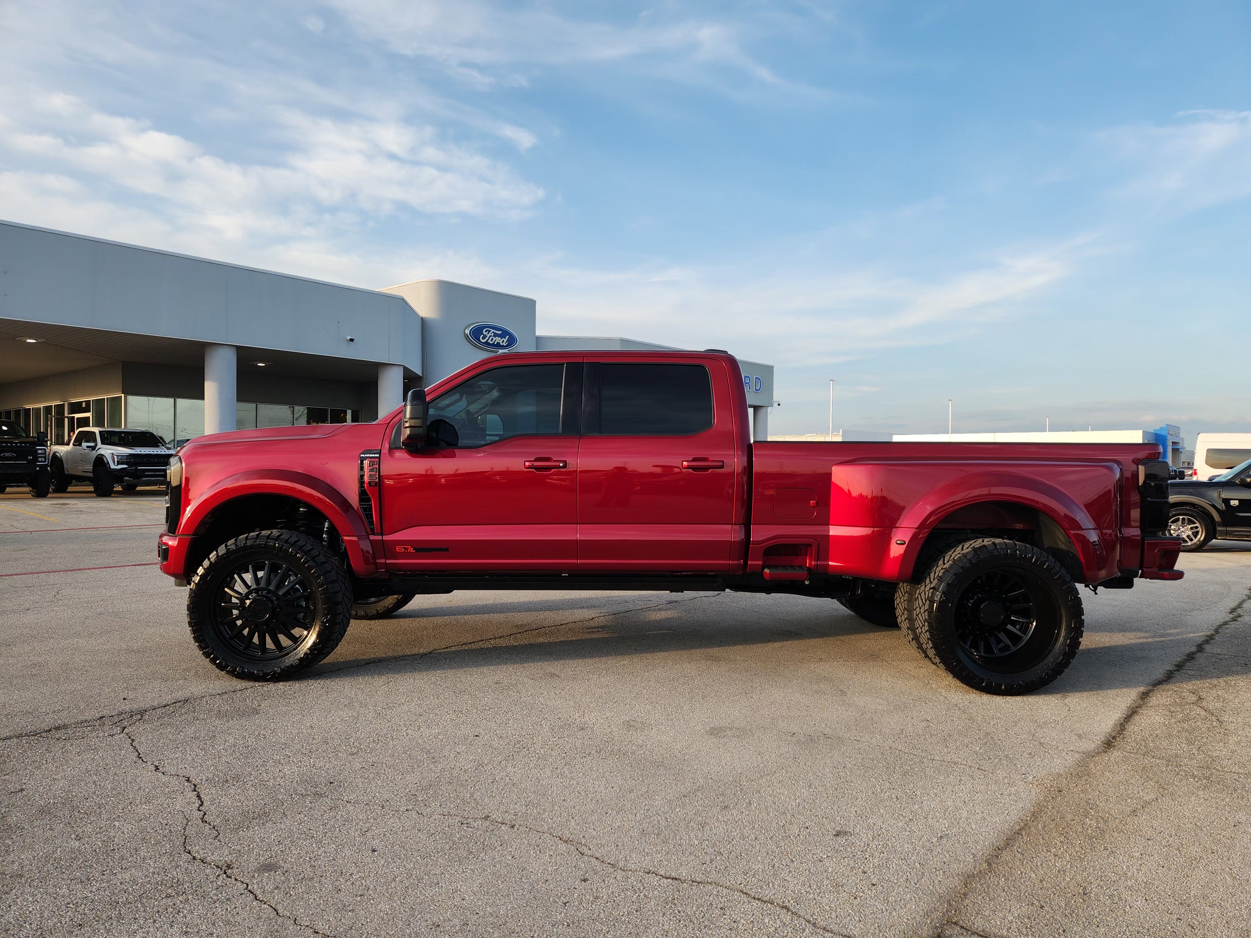 New 2026 Ford F450 Platinum w/ FX4 Off-Road Package AWD/4WD image 4