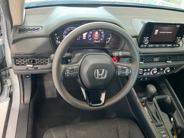 Certified 2025 Honda Accord SE image 7