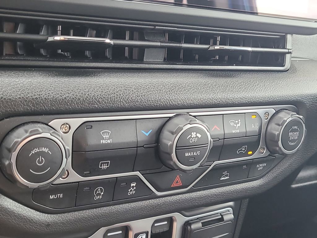 Used 2025 Jeep Gladiator Sport AWD/4WD image 20