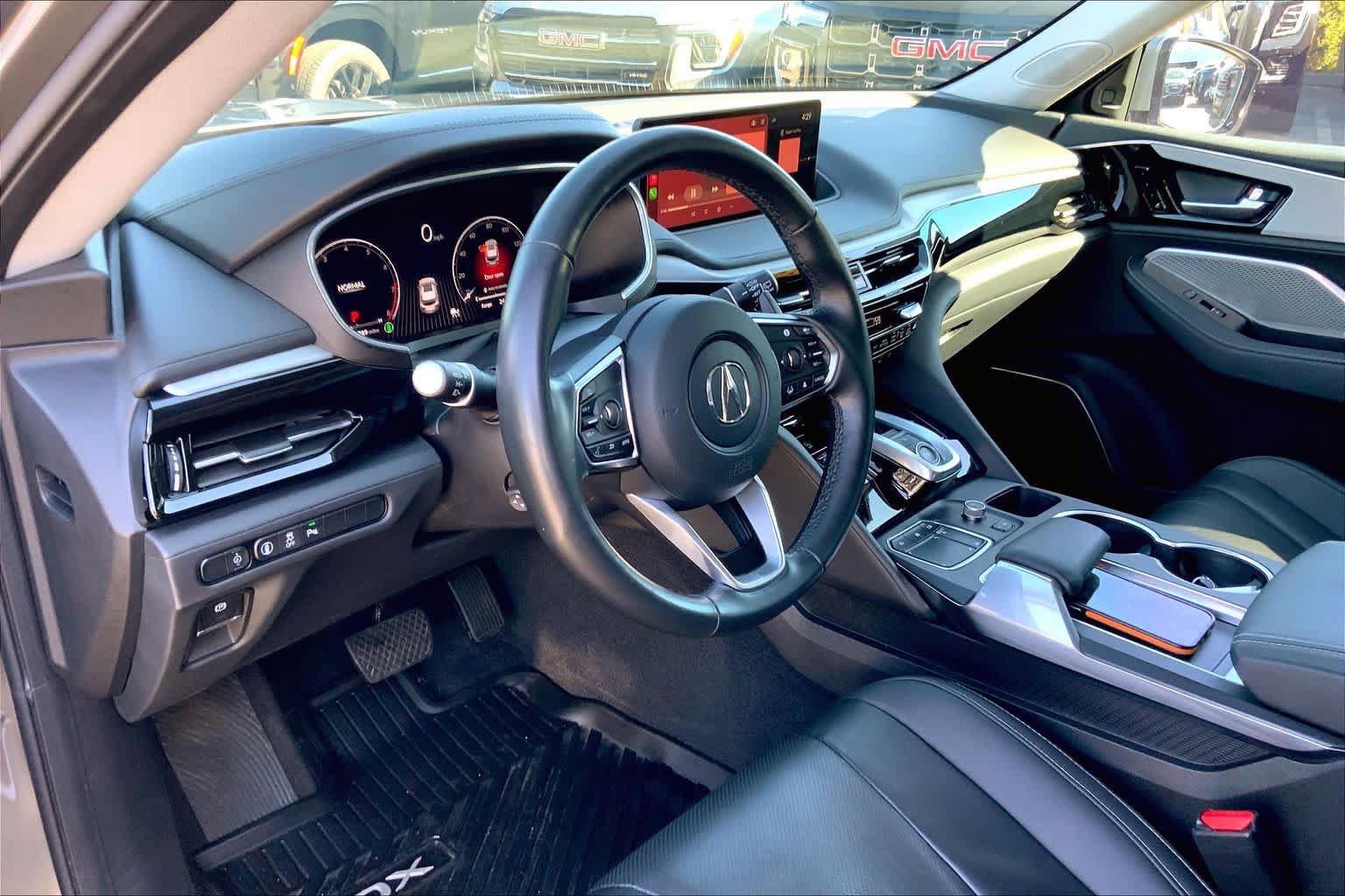 Used 2023 Acura MDX SH-AWD w/ Technology Package image 17