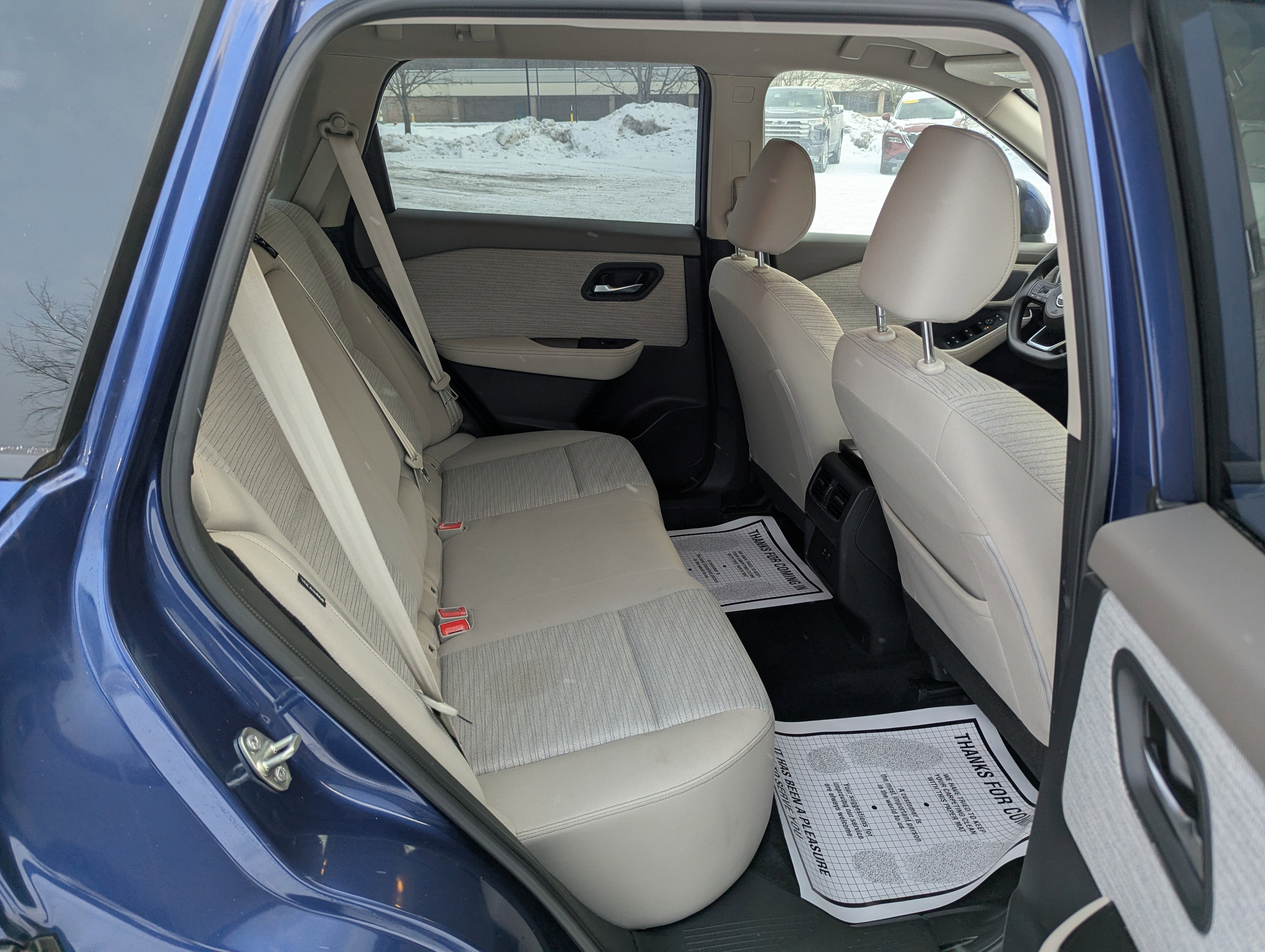 Used 2023 Nissan Rogue SV image 16