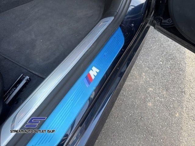 Used 2022 BMW 750i xDrive w/ Executive Package AWD/4WD image 17