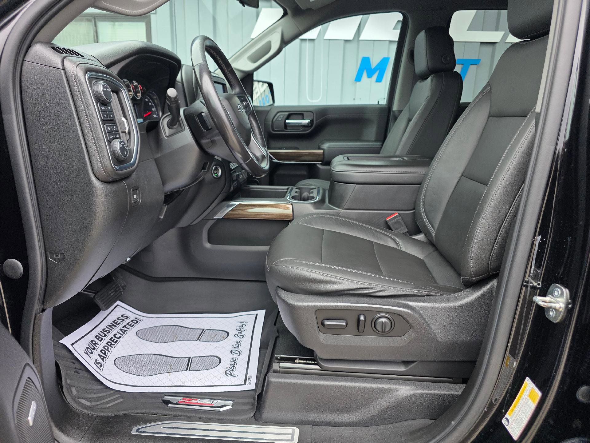 Used 2020 Chevrolet Silverado 1500 LT Trail Boss w/ Midnight Edition image 11