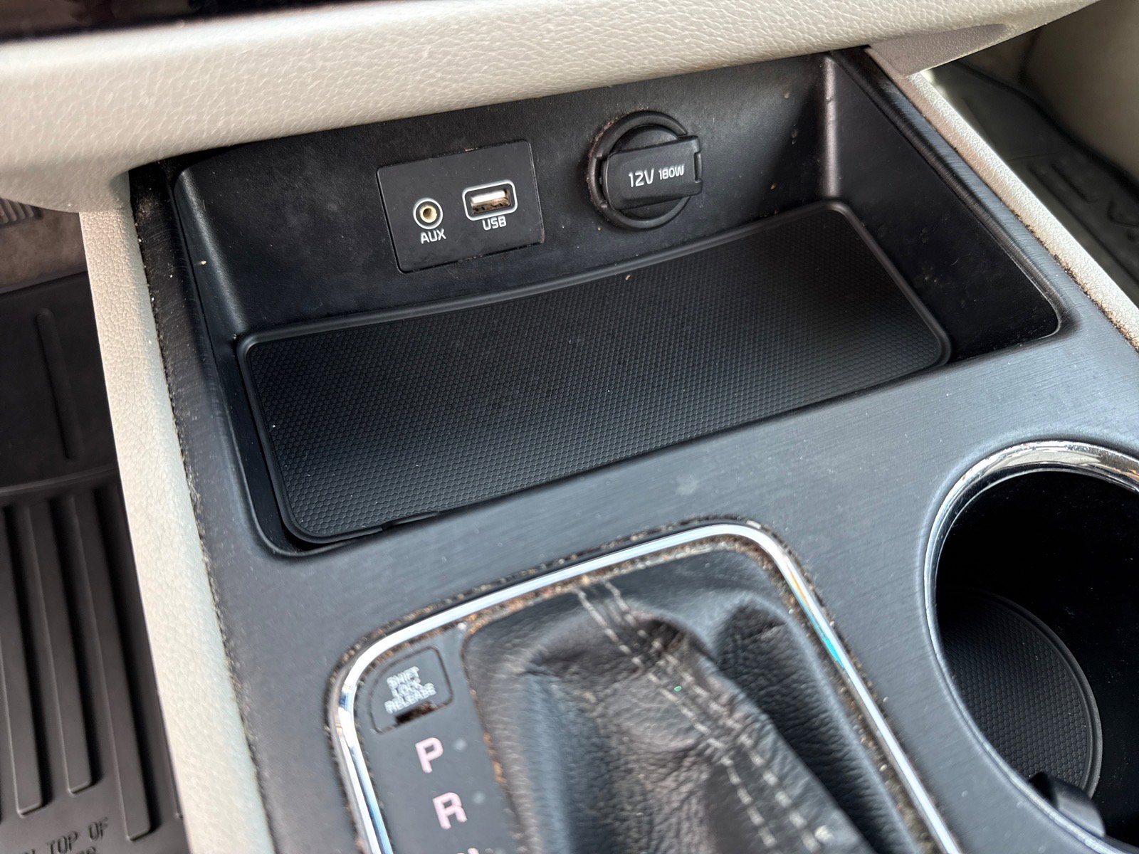 Used 2020 Kia Sedona LX image 20