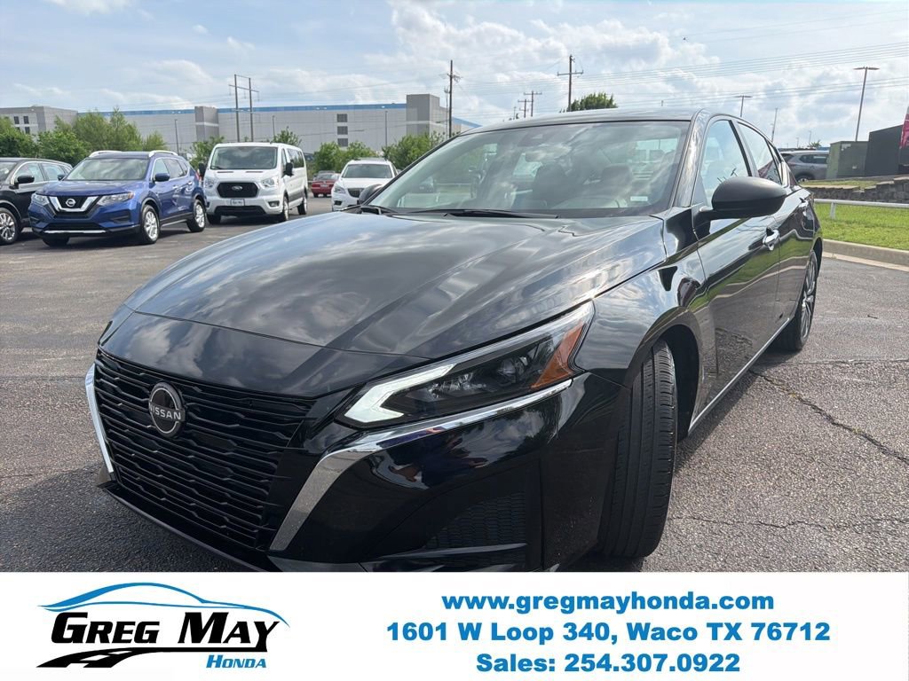 Used 2024 Nissan Altima 2.5 SV image 7