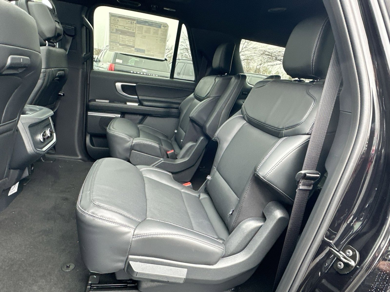 New 2026 Ford Expedition Max Platinum w/ Stealth Appearance Package image 30