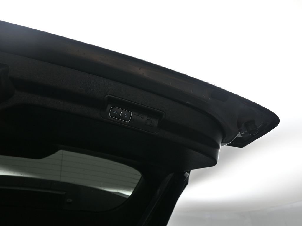 Certified 2025 Ford Explorer ST-Line image 24