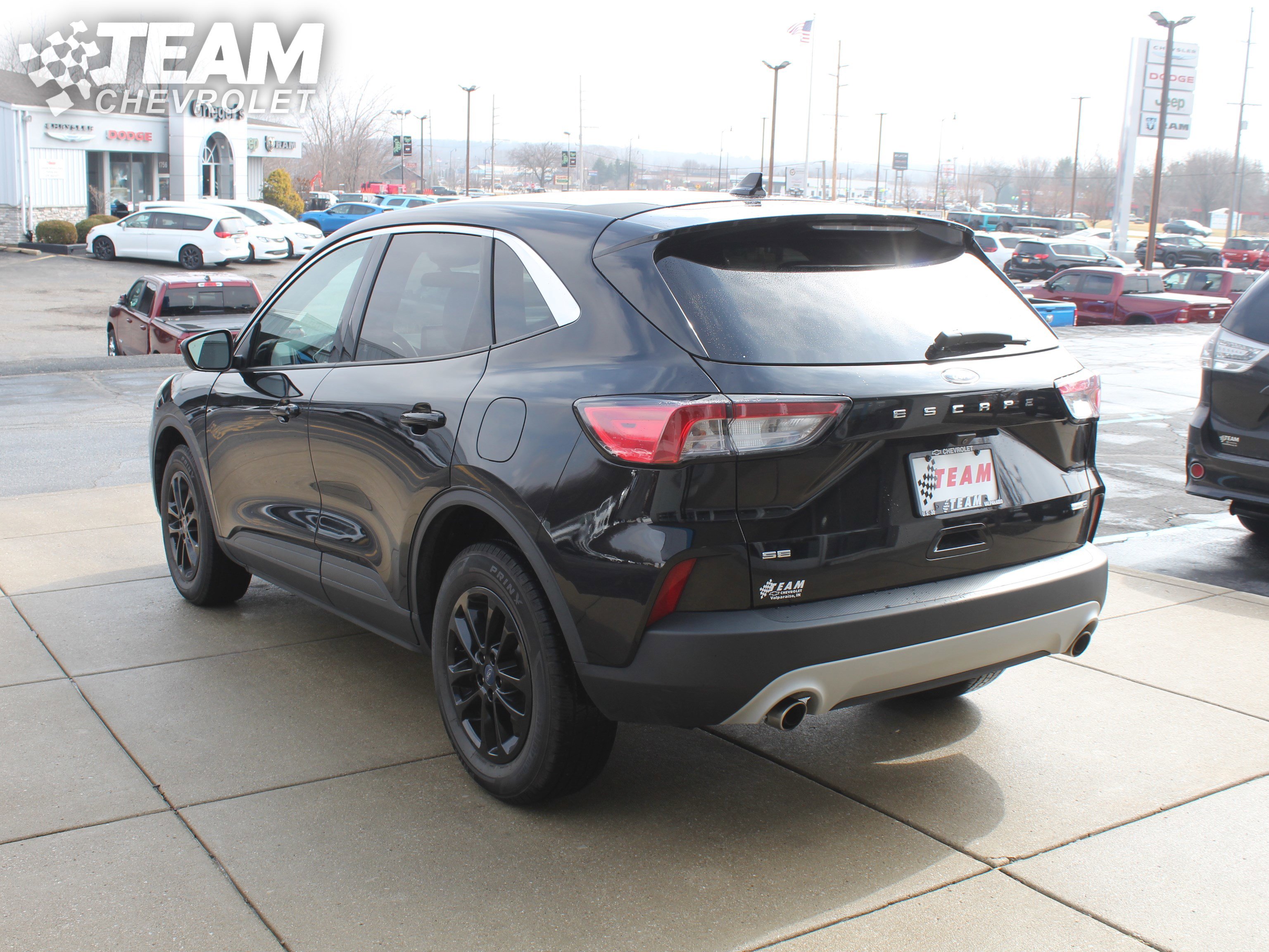 Used 2020 Ford Escape SE image 6