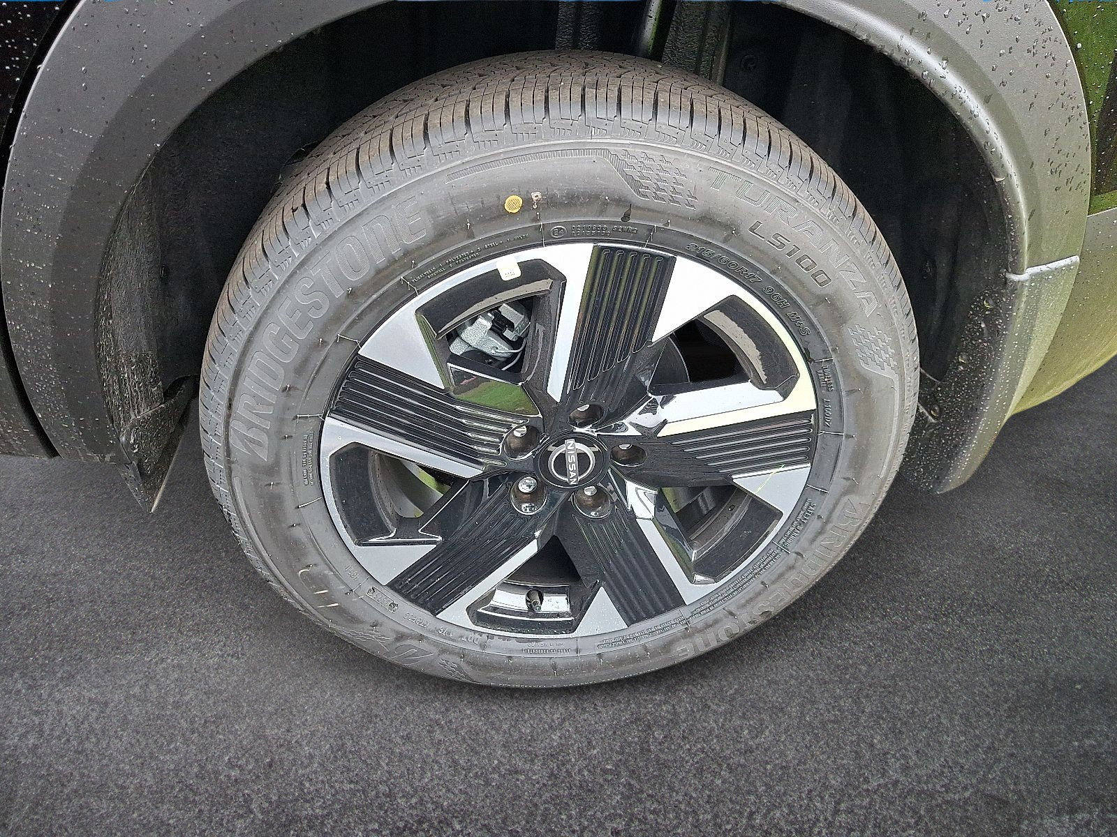 New 2026 Nissan Kicks SV image 4