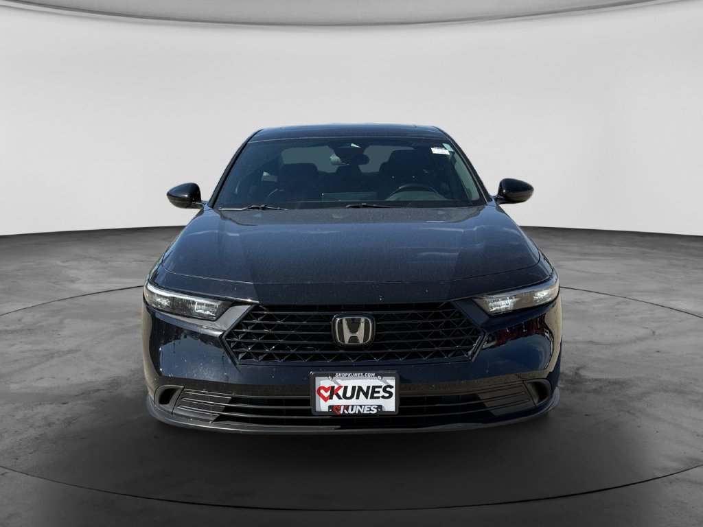 Used 2024 Honda Accord Sport image 3