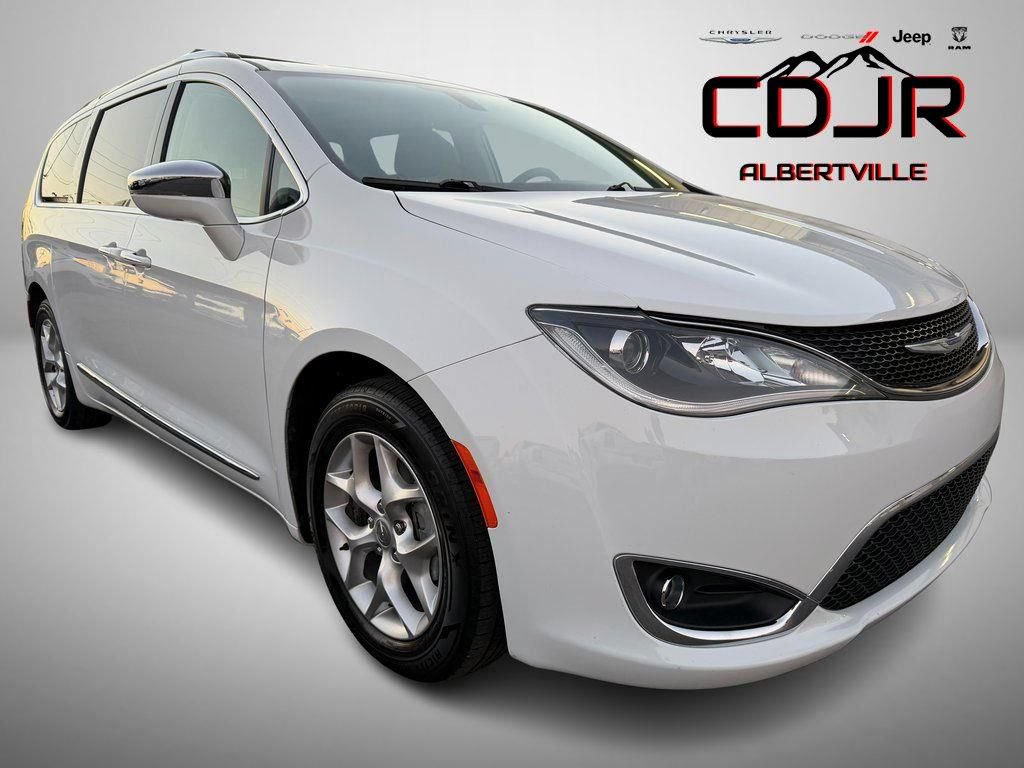 Used 2020 Chrysler Pacifica Limited FWD image 1