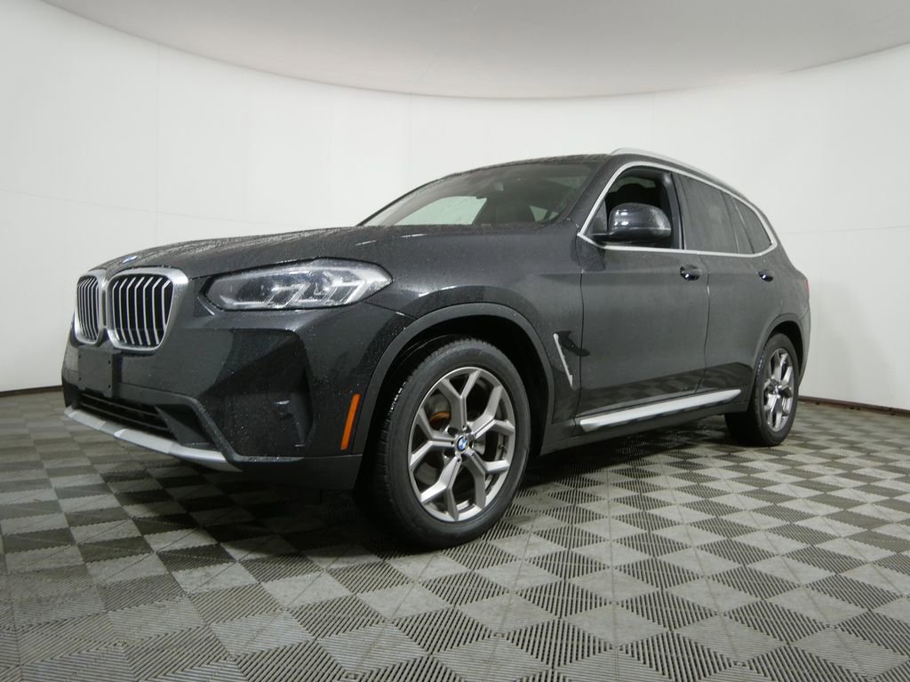 Used 2023 BMW X3 xDrive30i w/ Premium Essential Package image 7