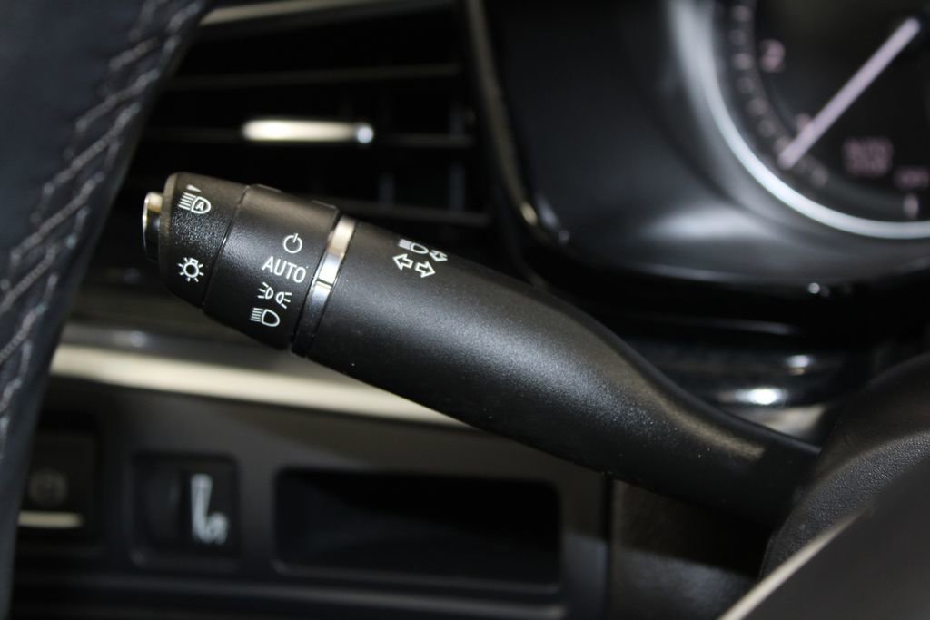 Used 2024 Cadillac XT5 Premium Luxury image 39