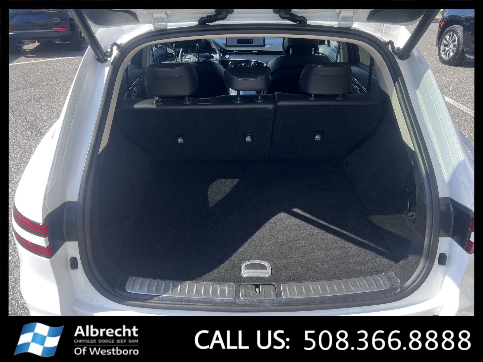 Used 2022 Genesis GV70 2.5T w/ Select Package image 15