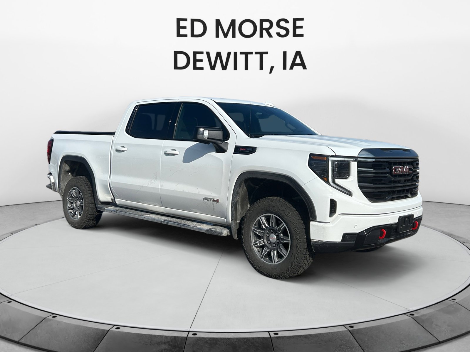 Used 2024 GMC Sierra 1500 AT4 w/ Technology Package image 7