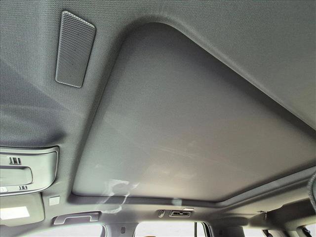 Used 2025 Chevrolet Tahoe High Country w/ Sun And Tow Package RWD image 14
