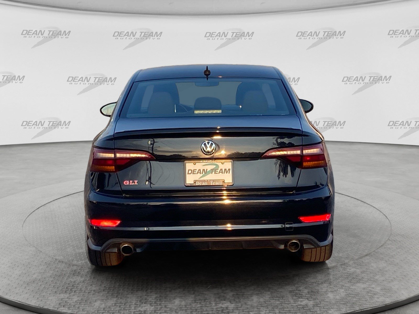 Used 2019 Volkswagen Jetta GLI FWD image 7