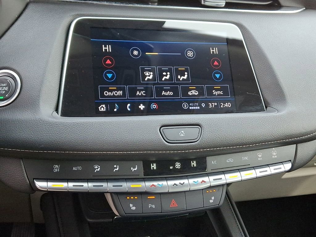 Used 2023 Cadillac XT4 Luxury w/ Cold Weather Package image 15