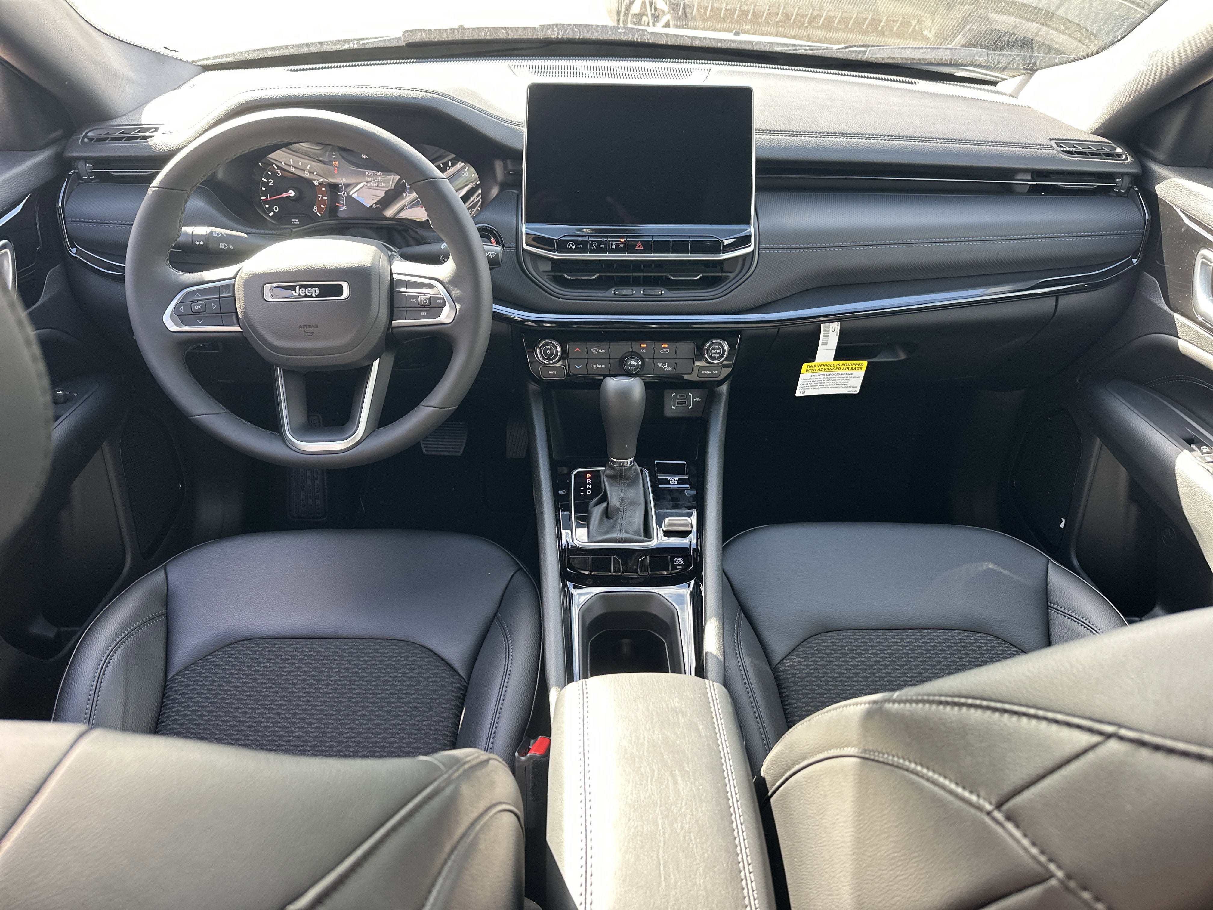 New 2026 Jeep Compass Latitude image 15