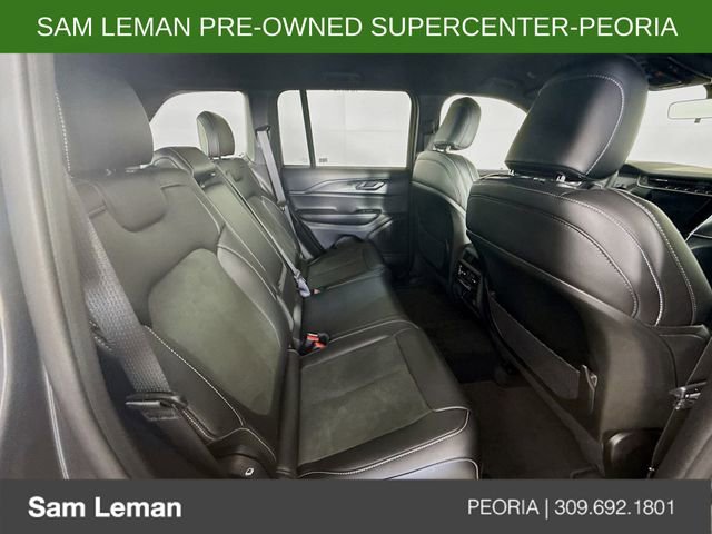 Used 2025 Jeep Grand Cherokee Altitude image 25