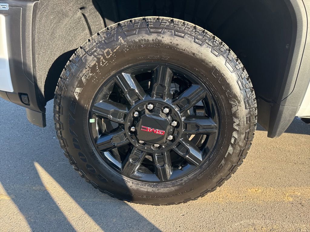 New 2026 GMC Sierra 2500 AT4 w/ AT4 Premium Plus Package image 36