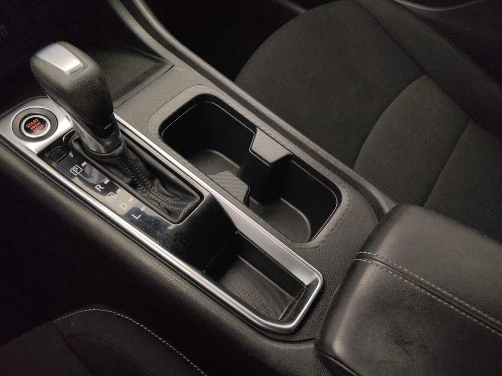 Used 2020 Nissan Sentra SV w/ Trunk Package FWD image 26
