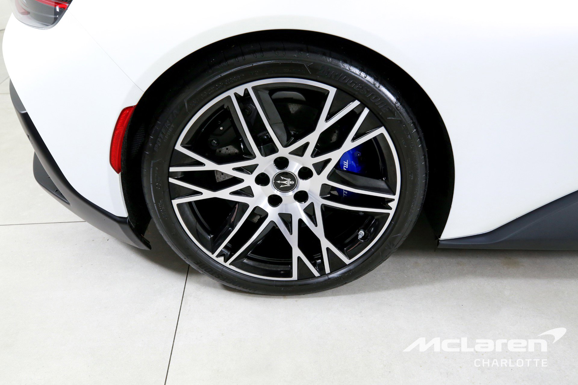 Used 2023 Maserati MC20 Spyder image 30