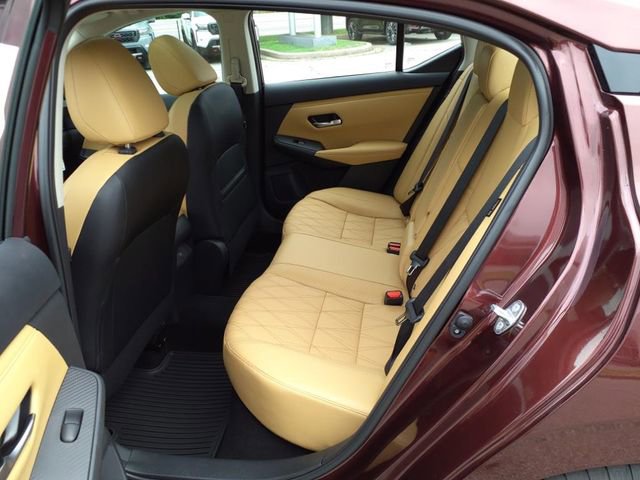 Used 2023 Nissan Sentra SV w/ SV Premium Package image 8